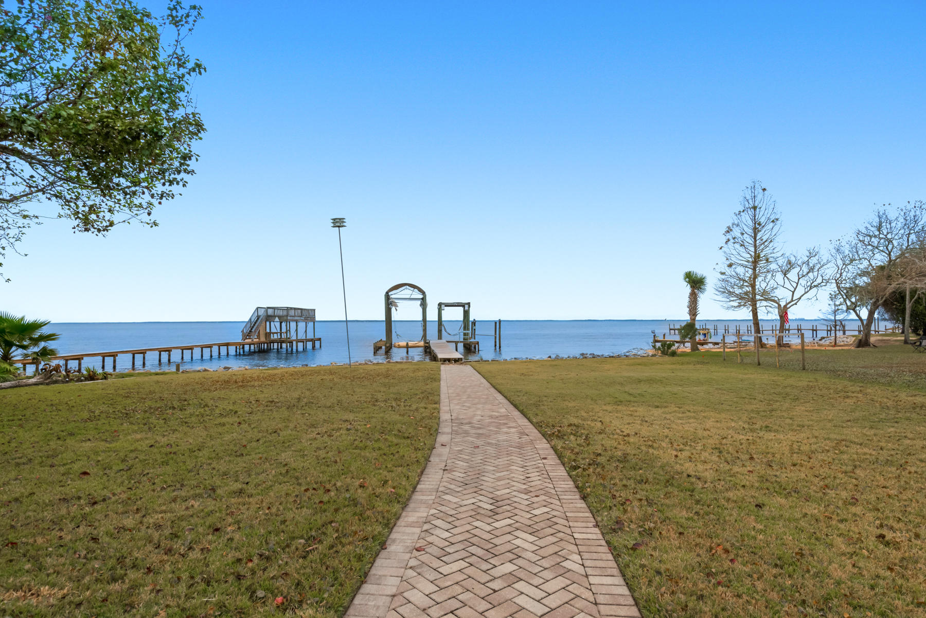 44 Dolphin Place Freeport, FL 32439 - Photo 71 of 76 44 Dolphin Pl_20201203_369