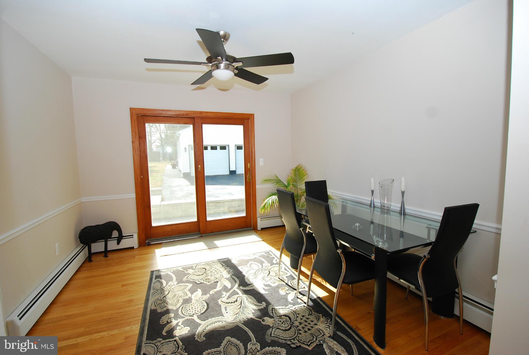 9302 Gue Road Damascus, MD 20872 - Photo 7 of 29 Dining Room