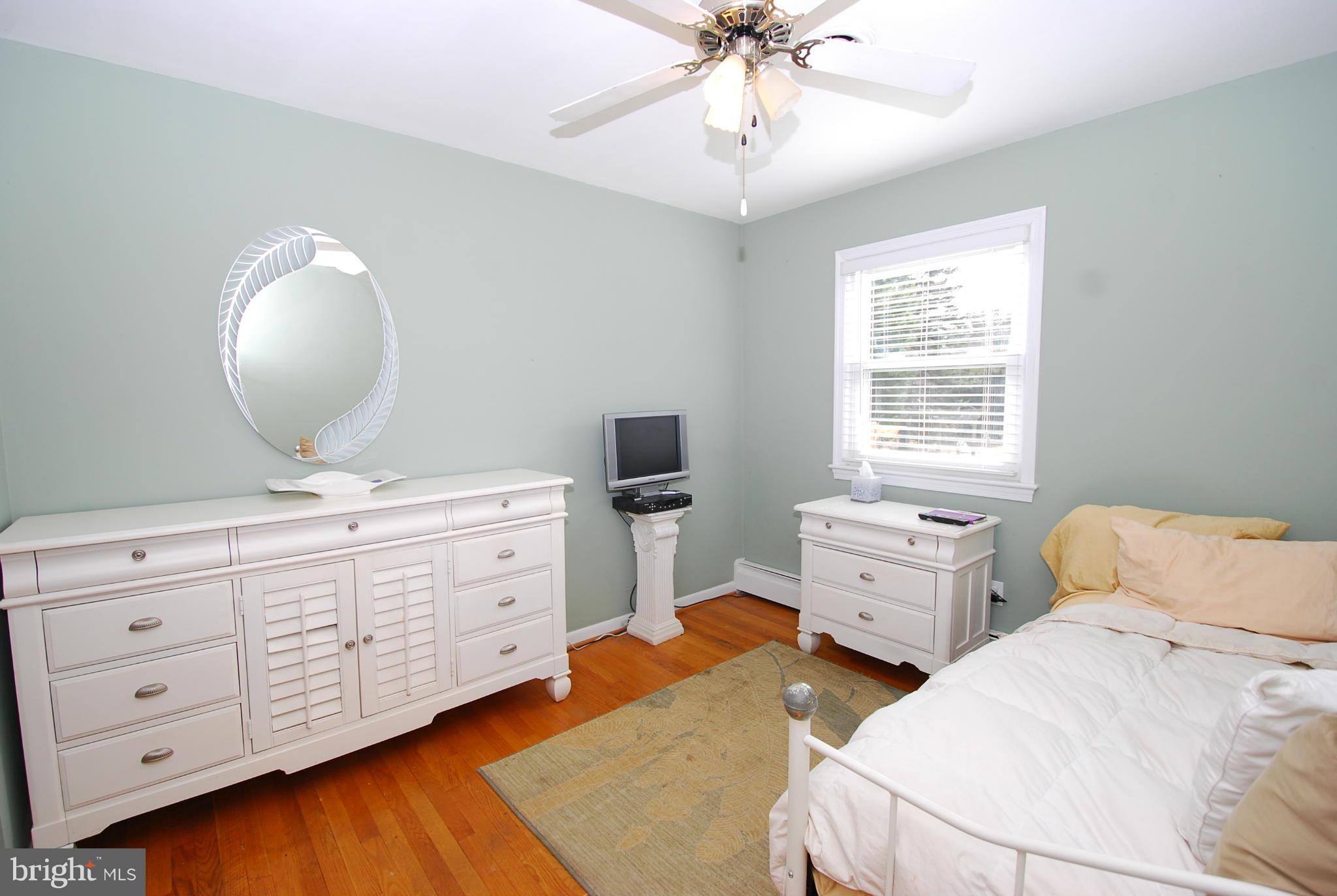 9302 Gue Road Damascus, MD 20872 - Photo 10 of 29 Bedroom