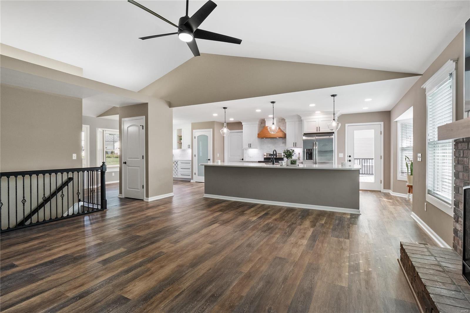 4530 Briargate Drive St. Charles, MO 63304 - Photo 10 of 53