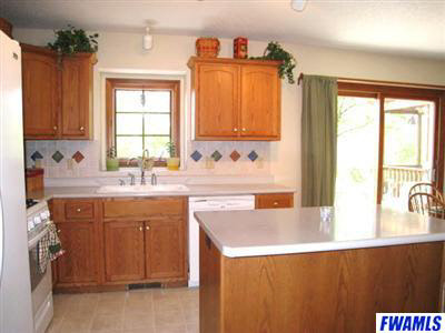 1932 Hunter's Ridge Drive Huntington, IN 46750 - Photo 11 of 26 Gallery Image 11