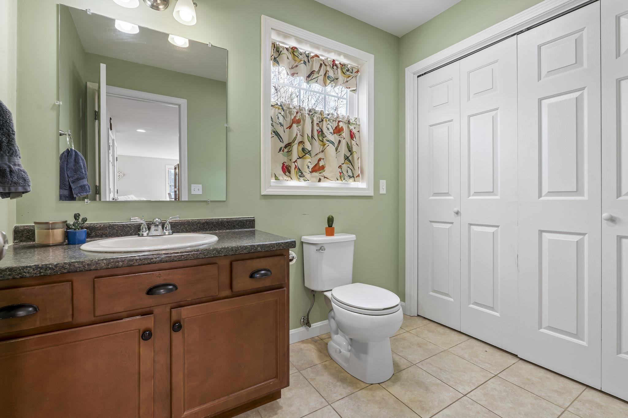 274 Pleasant Street Epping, NH 03042 - Photo 11 of 35
