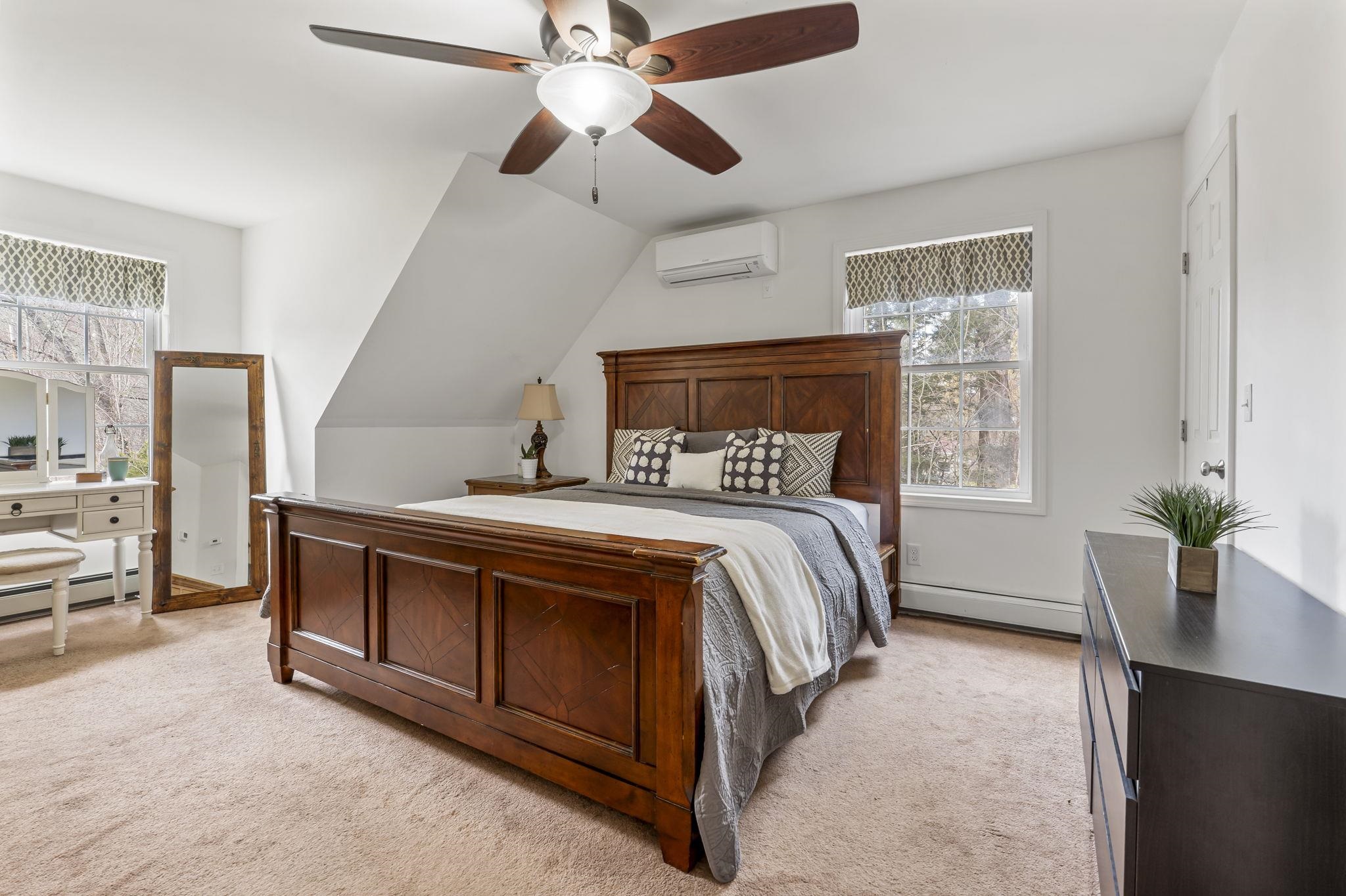 274 Pleasant Street Epping, NH 03042 - Photo 13 of 35