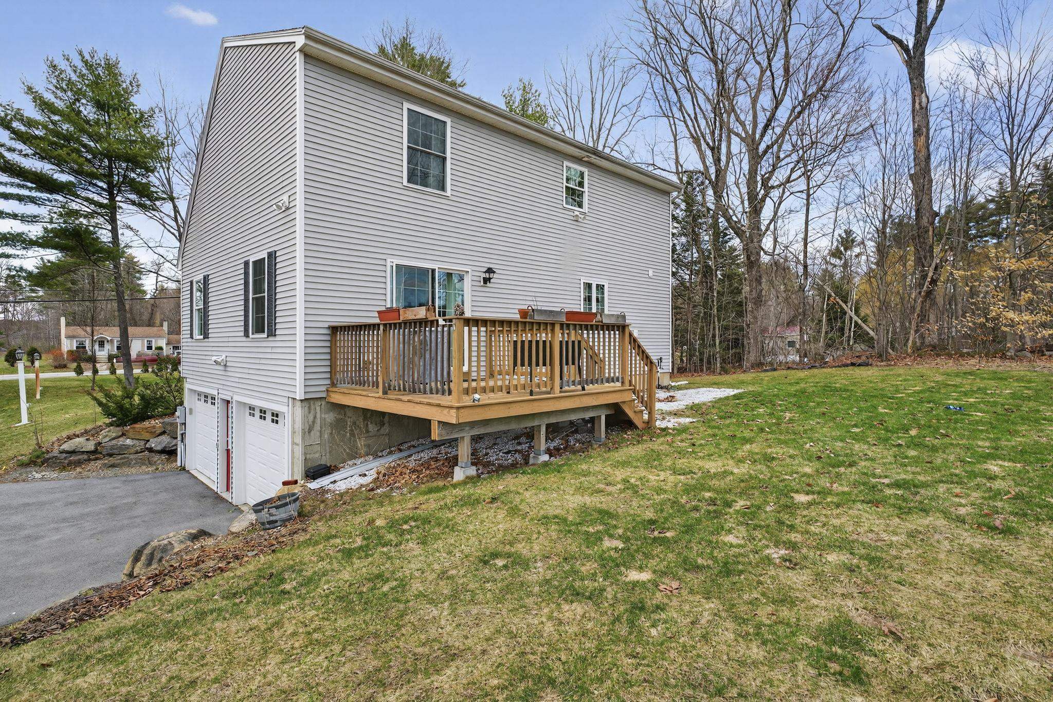 274 Pleasant Street Epping, NH 03042 - Photo 24 of 35