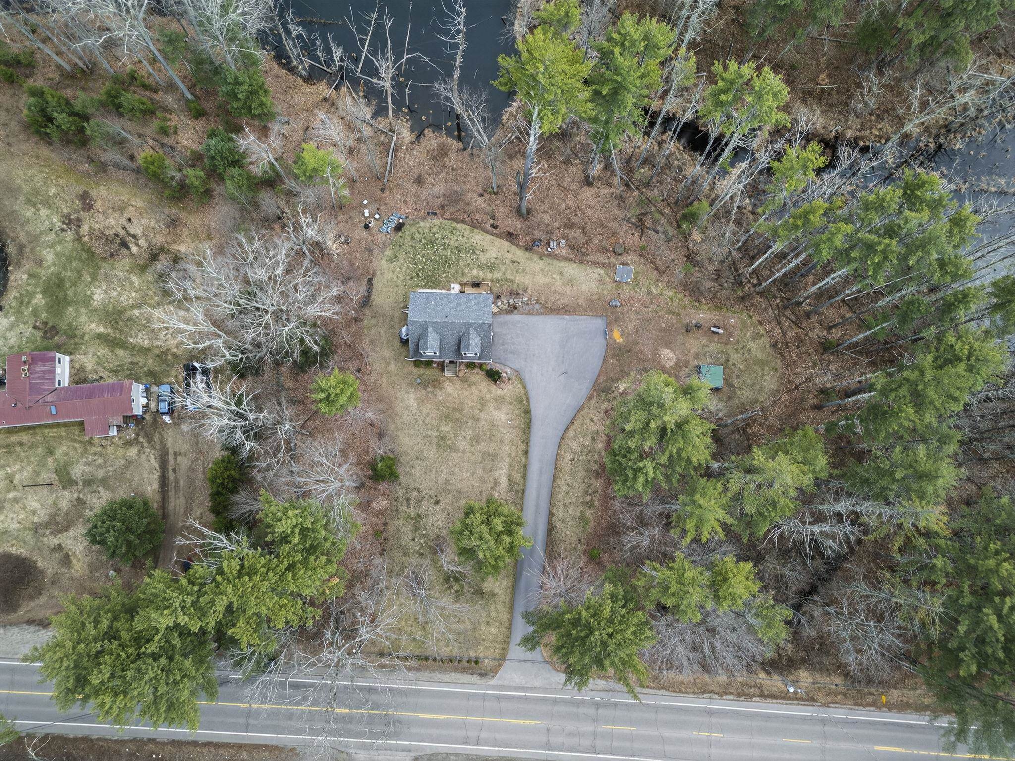 274 Pleasant Street Epping, NH 03042 - Photo 29 of 35