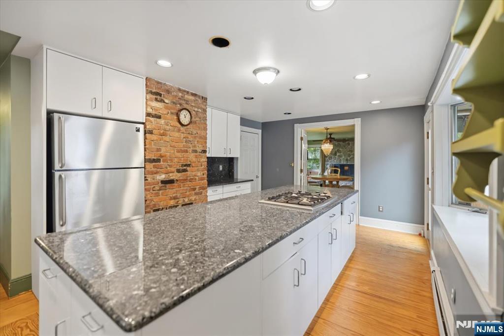 148 Spring Valley Road Montvale, NJ 07645 - Photo 7 of 31
