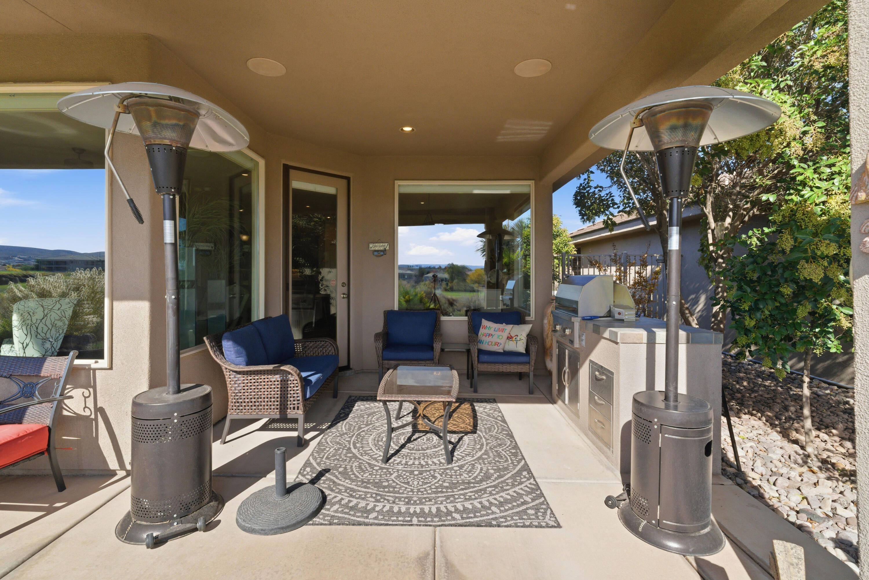 409 North Country Lane, Unit 1 St. George, UT 84770 - Photo 29 of 39 Back Patio/BBQ Built-in