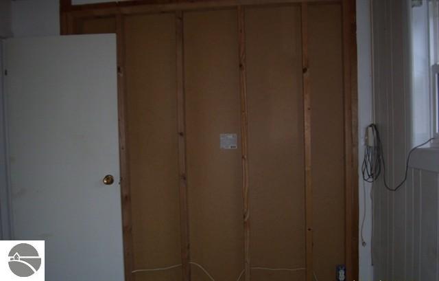 1110 South Pineview Road Suttons Bay, MI 49682 - Photo 9 of 15 1710367-8.JPG