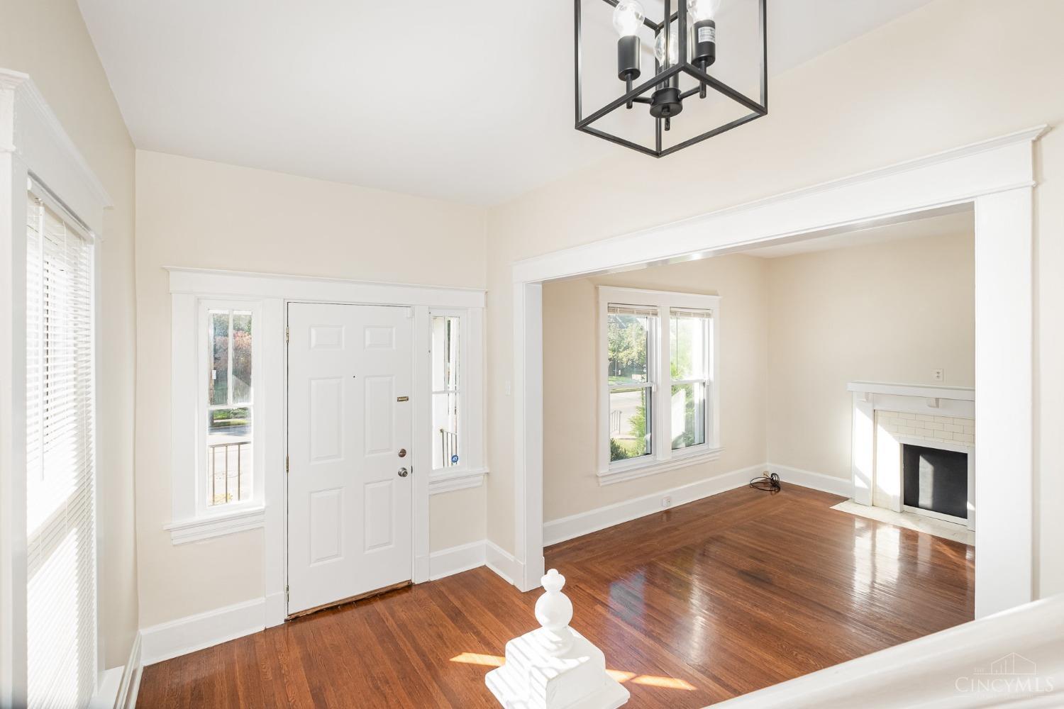 3438 Brotherton Road Cincinnati, OH 45209 - Photo 3 of 25