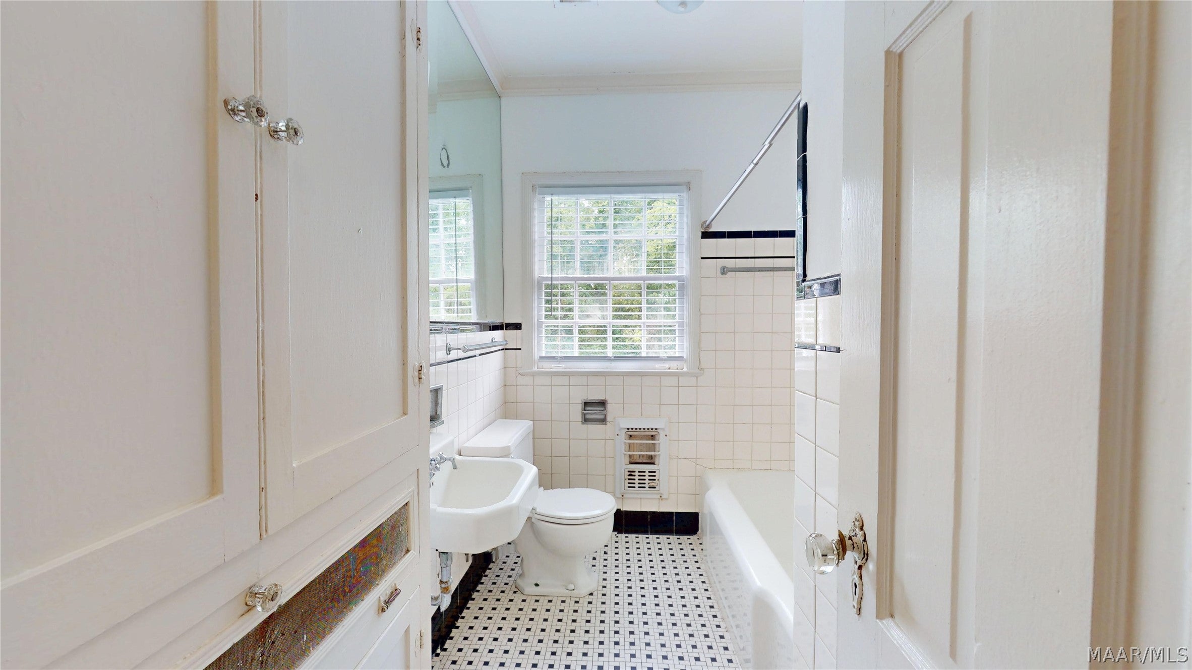 2214 Carter Hill Road Montgomery, AL 36106 - Photo 18 of 30 Gallery Image 18
