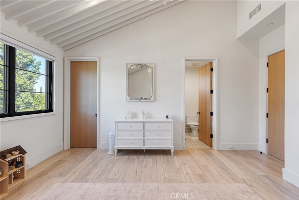4050 Contera Road Encino, CA 91436 - Photo 50 of 60