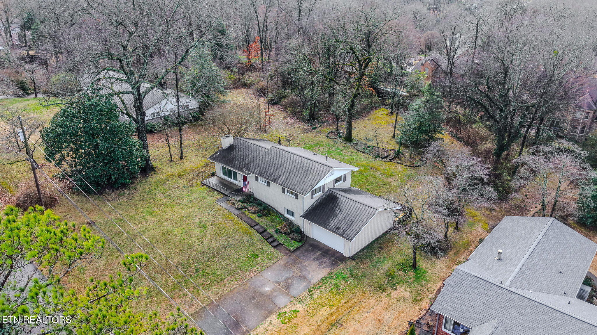 332 Crestview Road Knoxville, TN 37934 - Photo 37 of 38 14-web-or-mls-DJI_20260226132255_0955_D