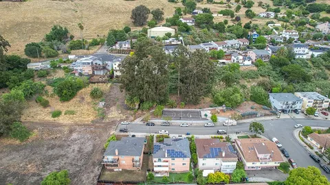 $1,599,000 | 25583 Spring Drive, Hayward, CA 94542