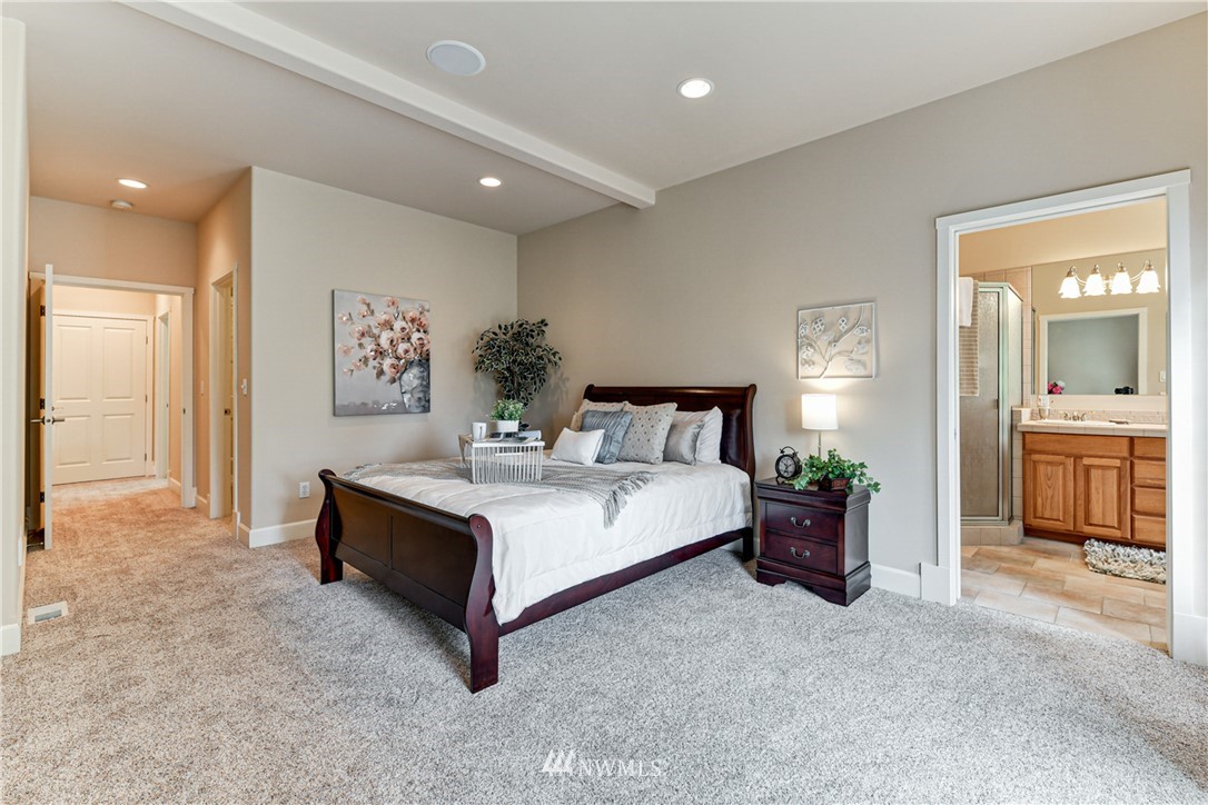 407 Rockefeller Avenue Everett, WA 98201 - Photo 24 of 40 Gallery Image 24