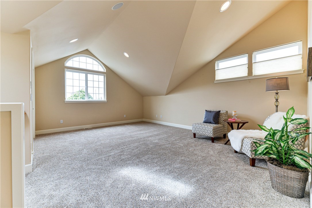 407 Rockefeller Avenue Everett, WA 98201 - Photo 35 of 40 Gallery Image 35