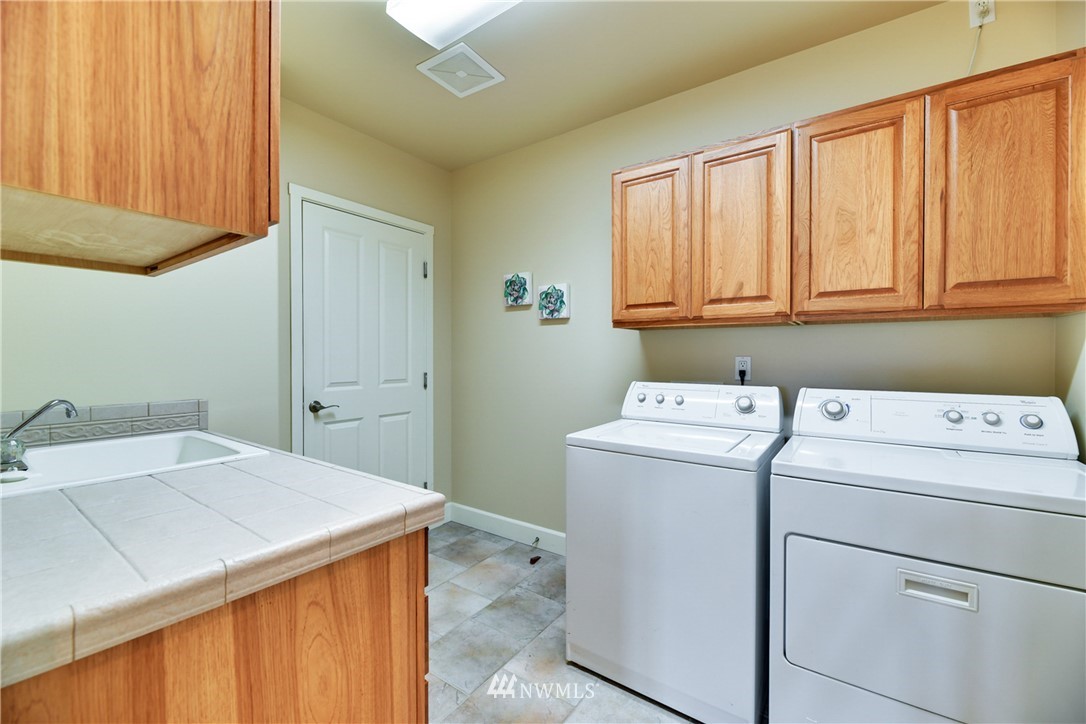 407 Rockefeller Avenue Everett, WA 98201 - Photo 38 of 40 Gallery Image 38