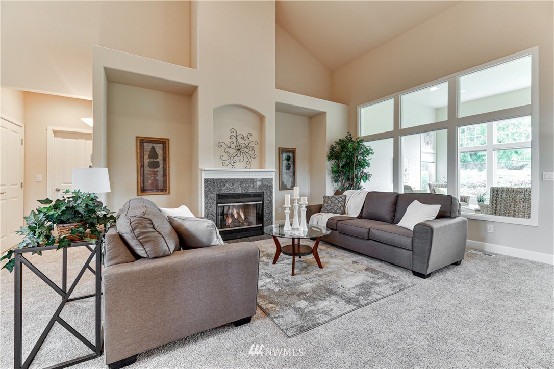 407 Rockefeller Avenue Everett, WA 98201 - Photo 6 of 40 Gallery Image 6