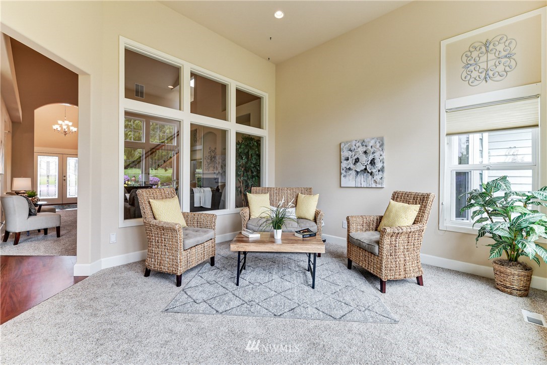 407 Rockefeller Avenue Everett, WA 98201 - Photo 7 of 40 Gallery Image 7