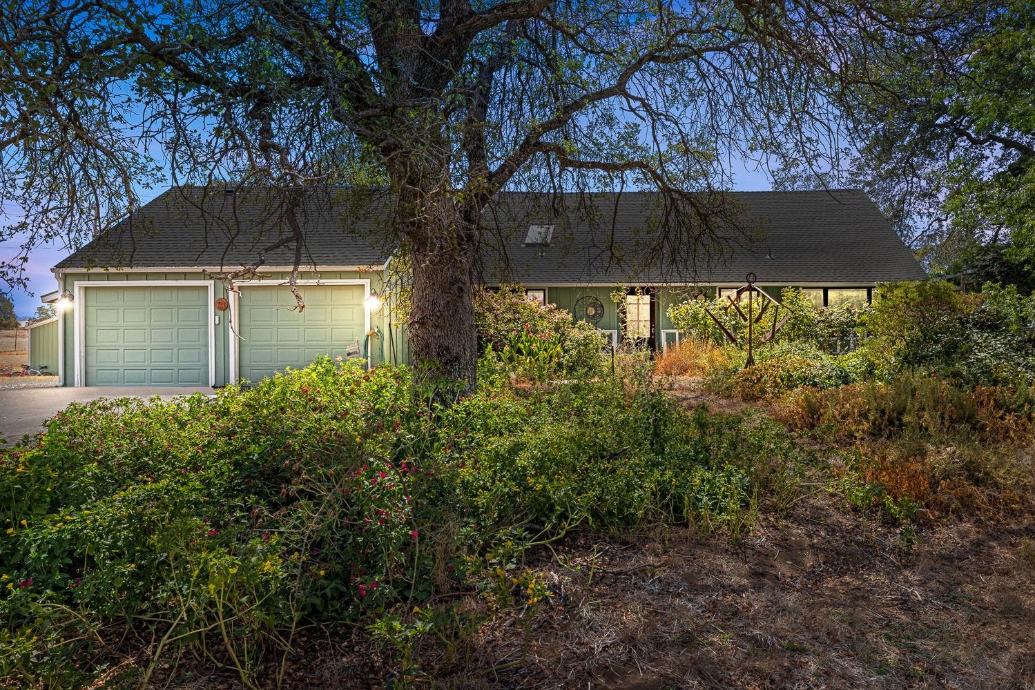 21697 Frontier Road Clovis, CA 93619 - Photo 4 of 89 Gallery Image 4