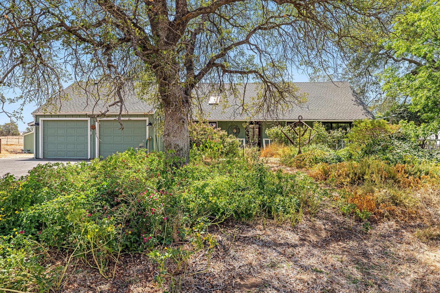 21697 Frontier Road Clovis, CA 93619 - Photo 5 of 89 Gallery Image 5
