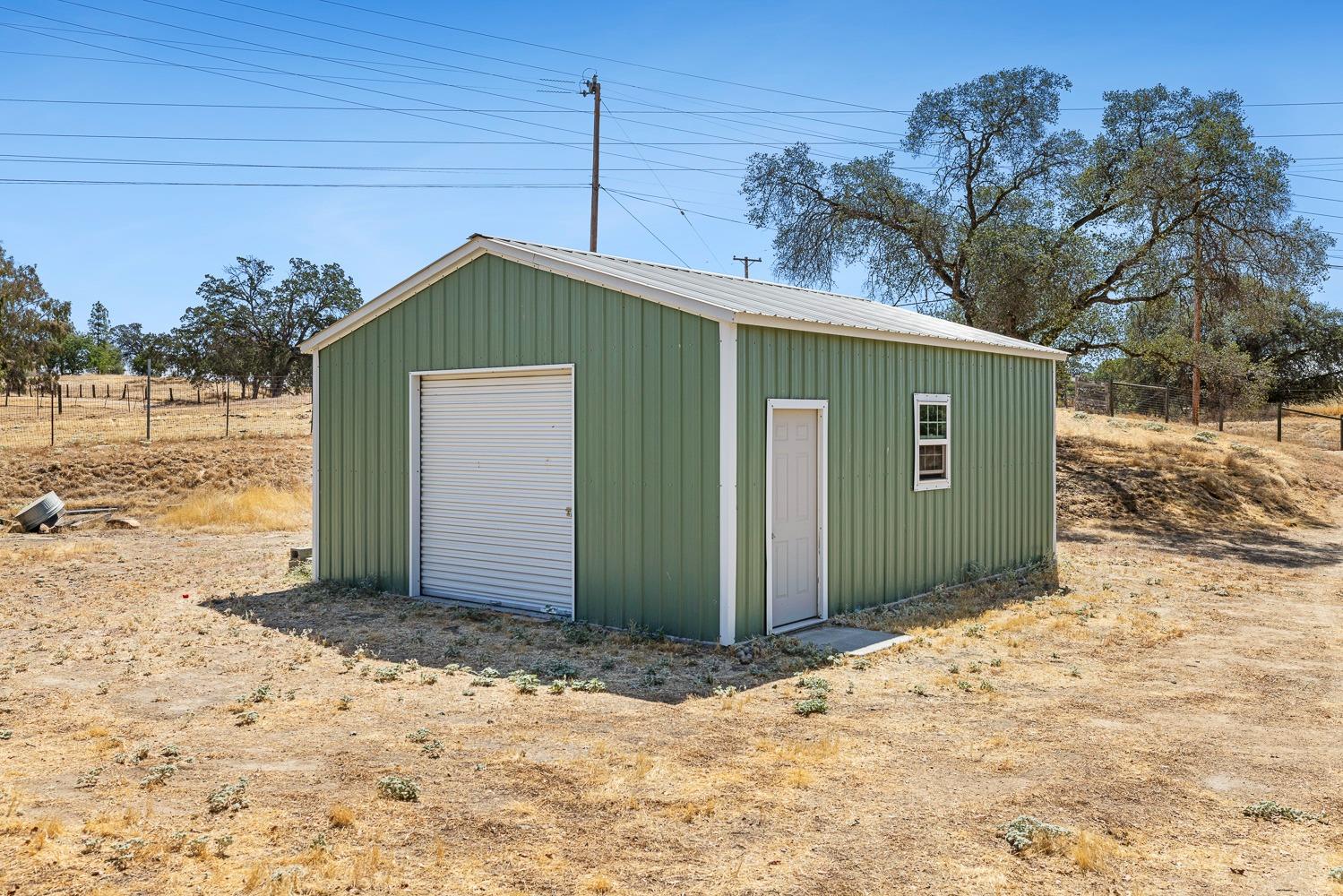 21697 Frontier Road Clovis, CA 93619 - Photo 52 of 89 Gallery Image 52