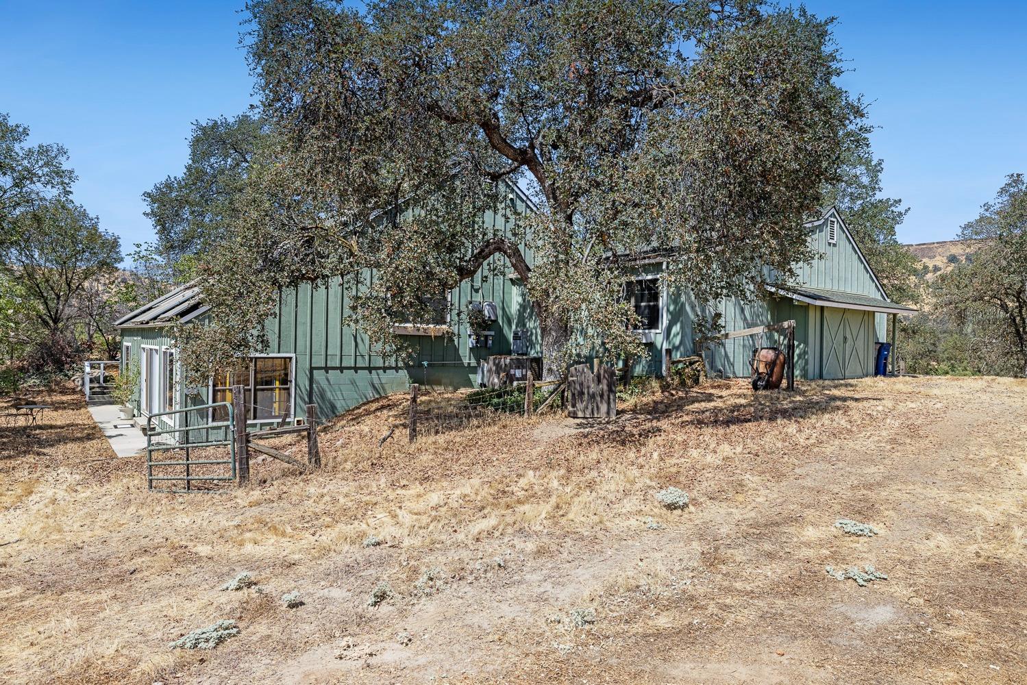 21697 Frontier Road Clovis, CA 93619 - Photo 53 of 89 Gallery Image 53