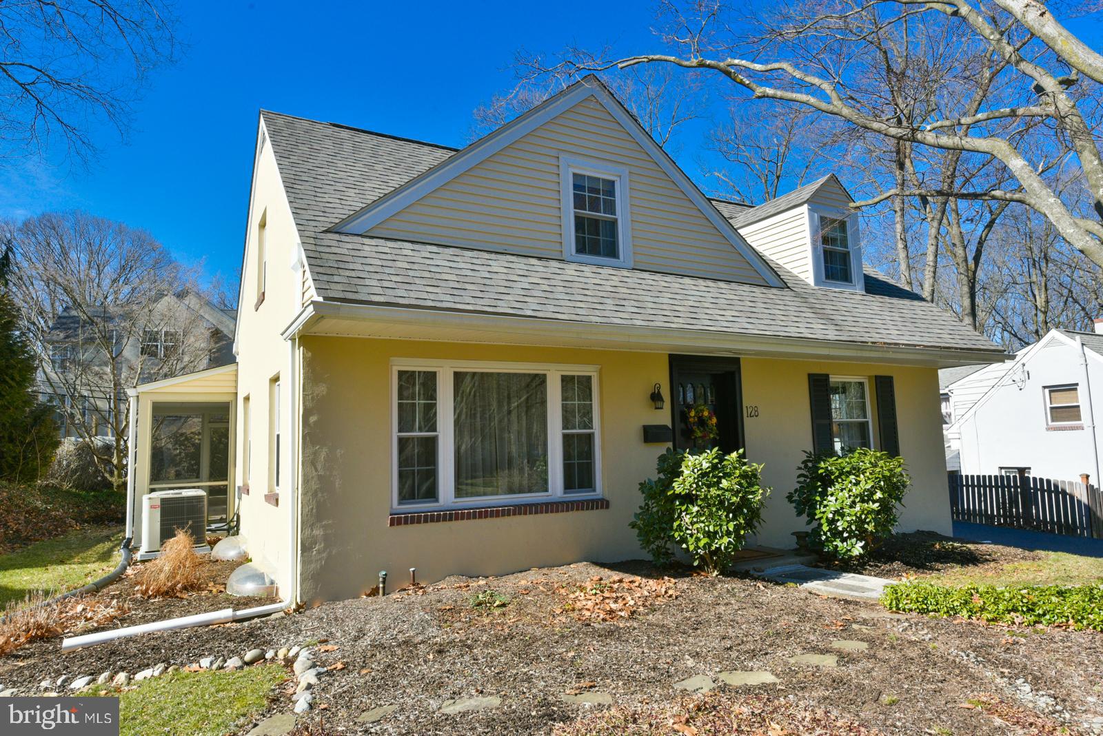 128 Fennerton Road Paoli, PA 19301 - Photo 3 of 37 Gallery Image 3