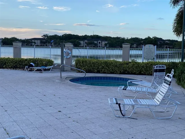 $285,000 | 5011 Wiles Road, Unit 207, Coconut Creek, FL 33073