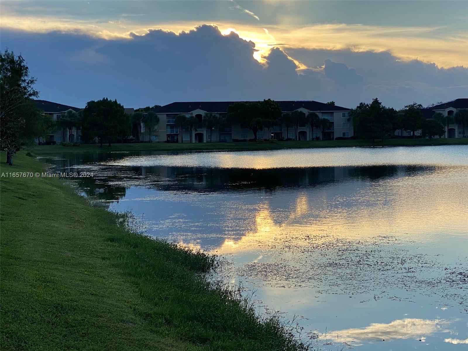 5011 Wiles Road, Unit 207 Coconut Creek, FL 33073 - Photo 8 of 18