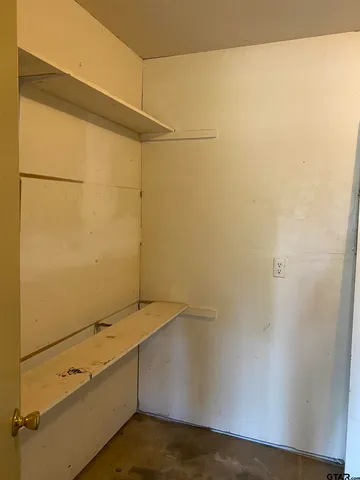 a view of utility room