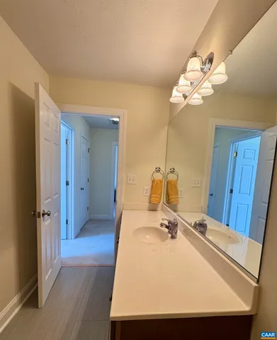 $357,900 | 20 East Pk Vw Drive, Staunton, VA 24401