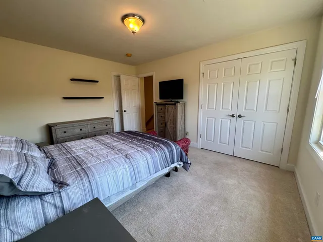 $357,900 | 20 East Pk Vw Drive, Staunton, VA 24401