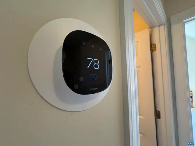 $357,900 | 20 East Pk Vw Drive, Staunton, VA 24401