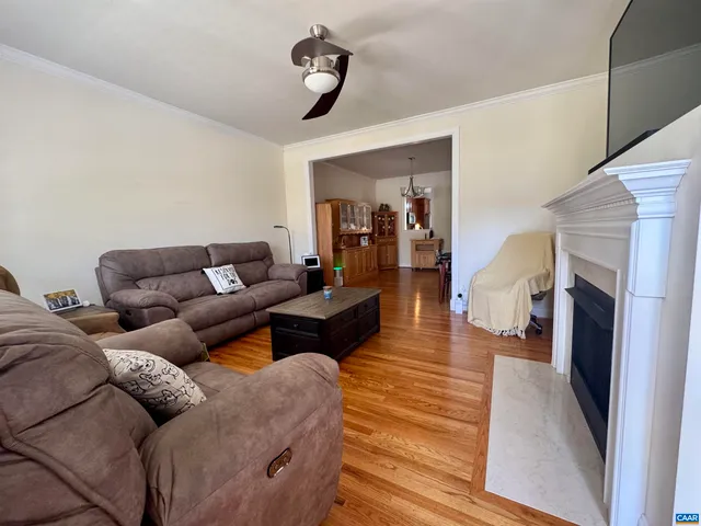 $357,900 | 20 East Pk Vw Drive, Staunton, VA 24401