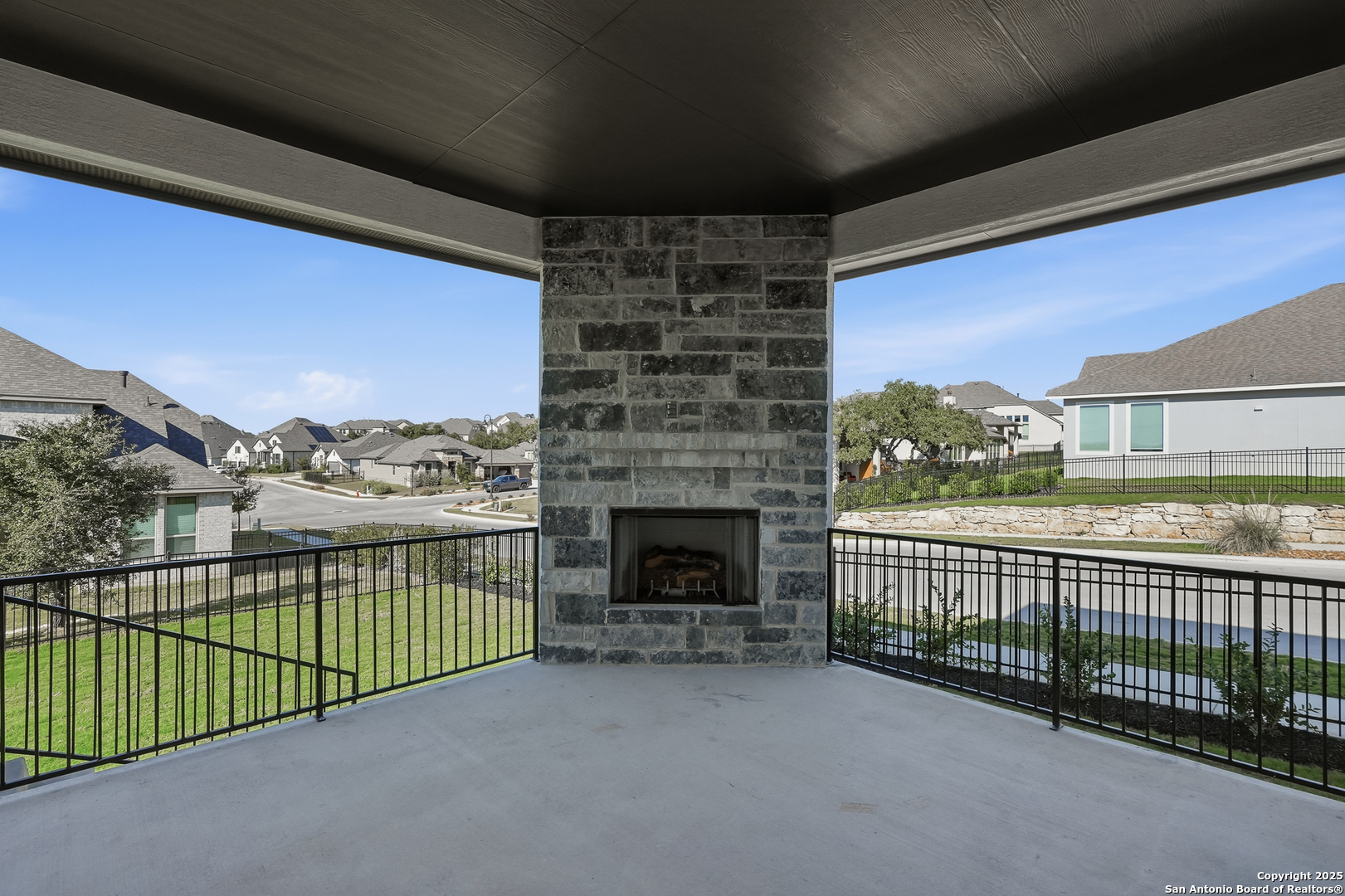 326 Vamanos Boerne, TX 78006 - Photo 42 of 55 a view of a balcony