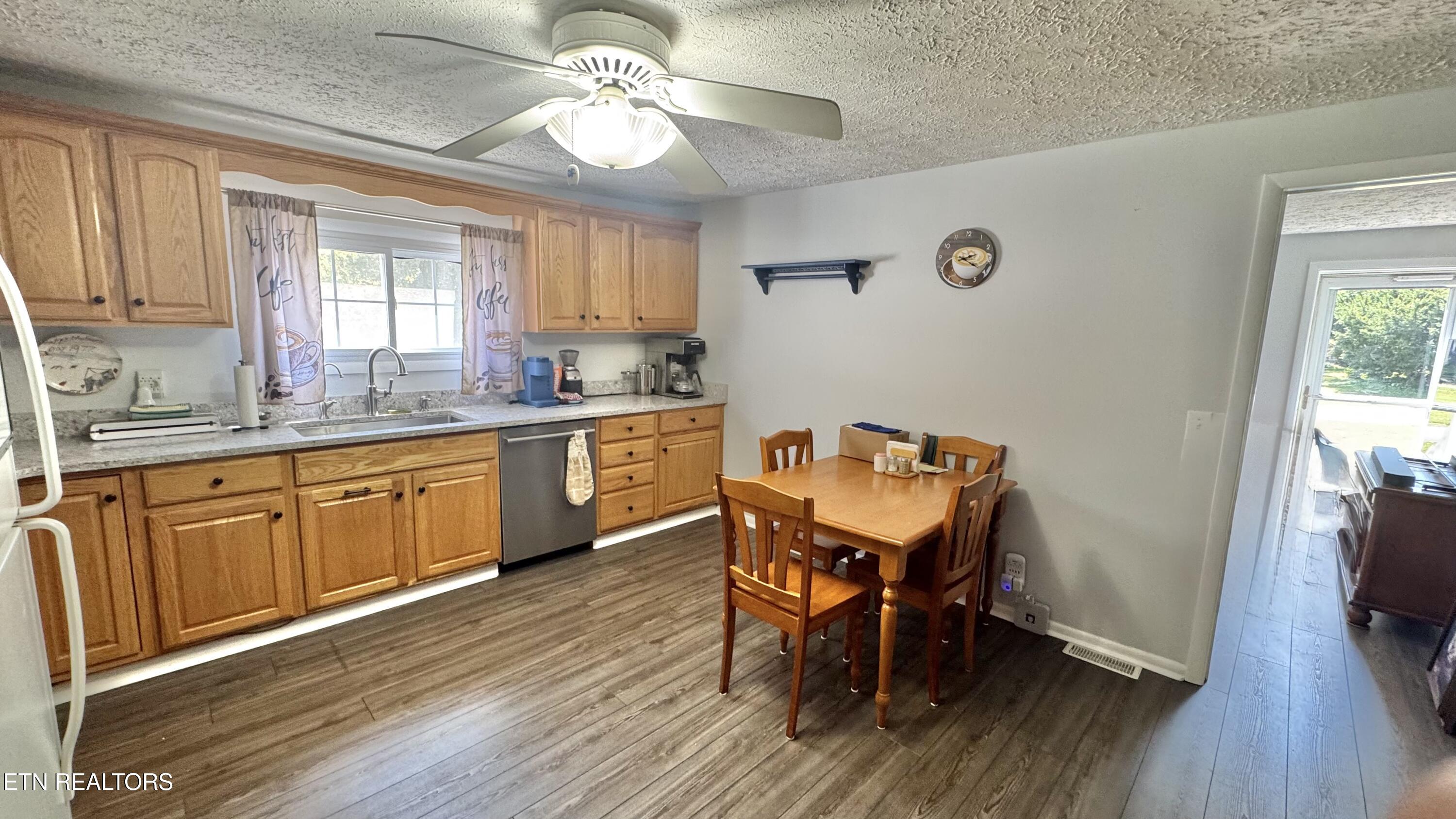 6640 Kern Road Knoxville, TN 37918 - Photo 16 of 29 IMG_5565