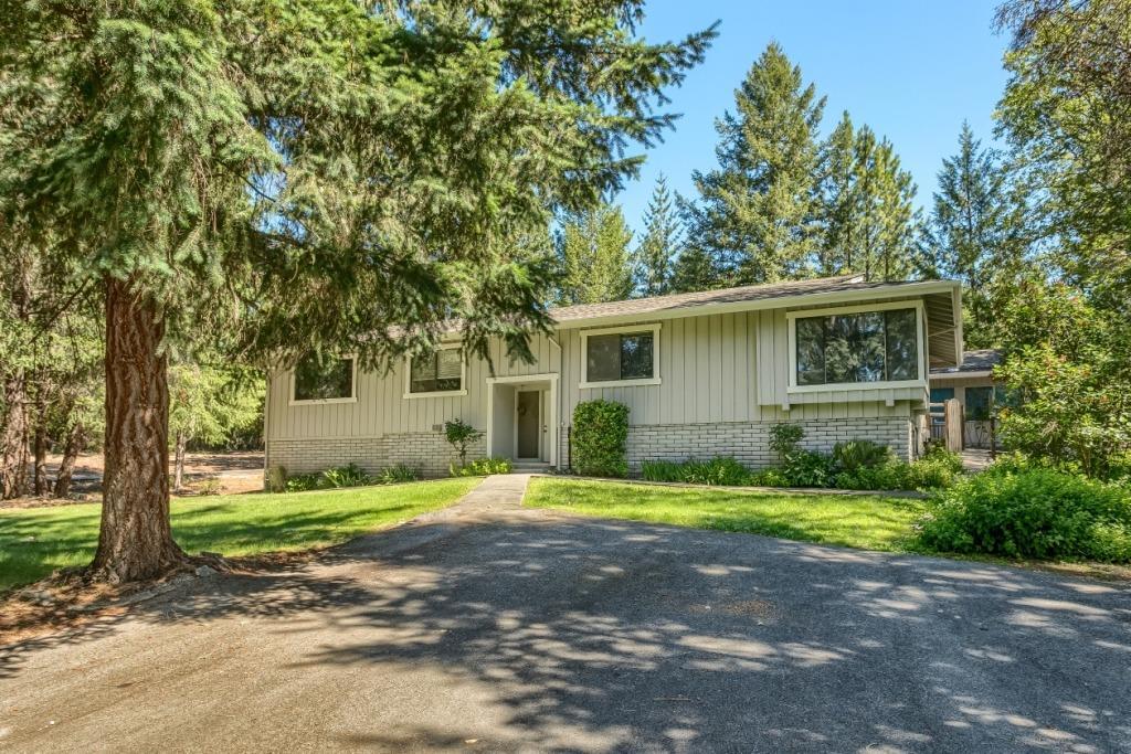 500 Hidden Valley Road Grants Pass, OR 97527 - Photo 1 of 35 Primary Photo