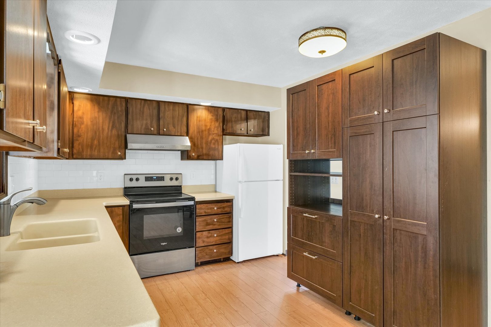 2120 Georgetown Circle Champaign, IL 61821 - Photo 14 of 39 Gallery Image 14
