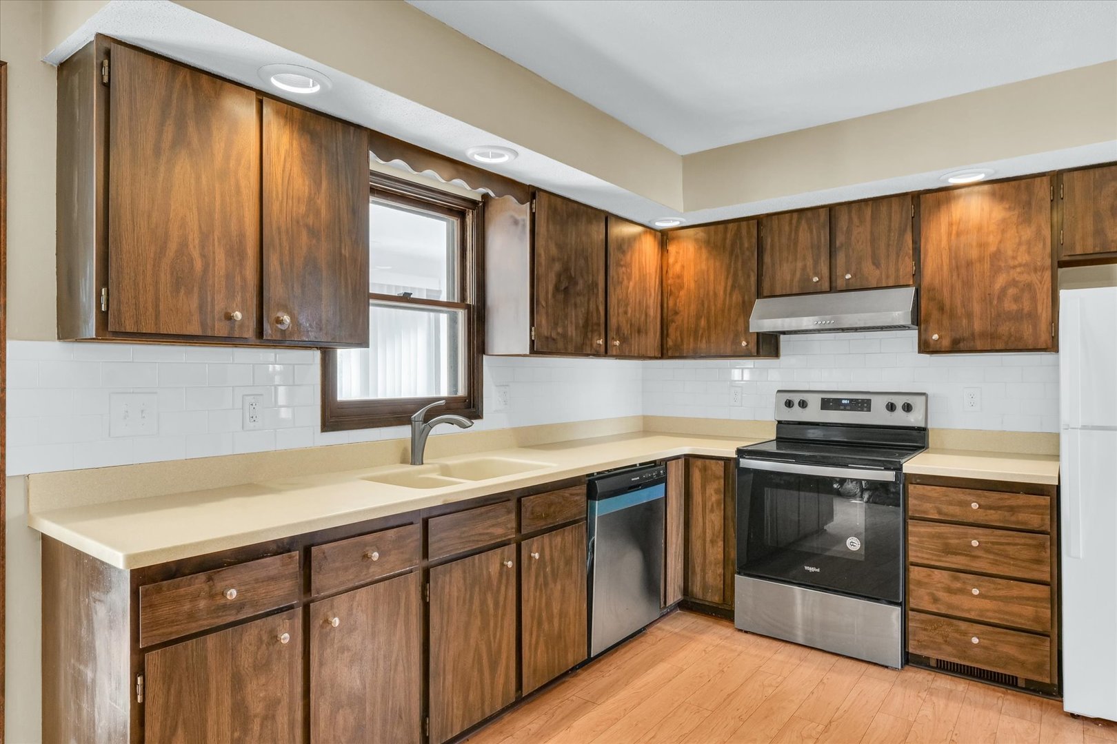 2120 Georgetown Circle Champaign, IL 61821 - Photo 15 of 39 Gallery Image 15