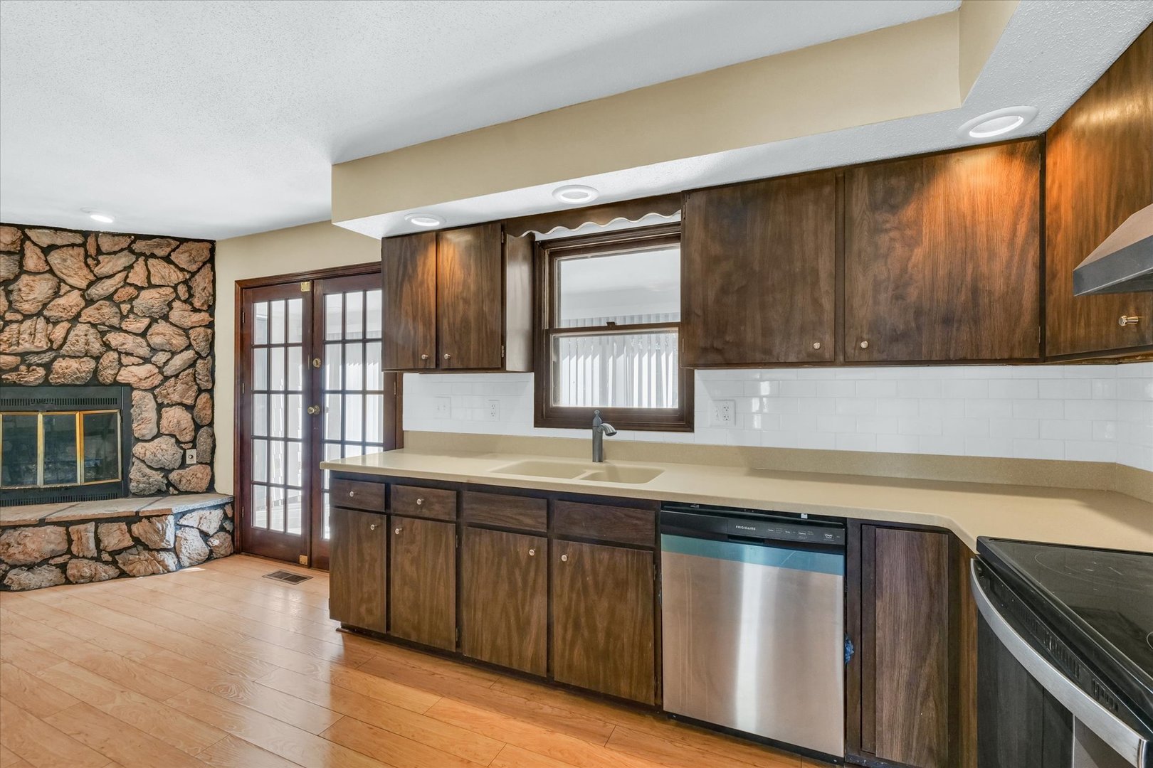 2120 Georgetown Circle Champaign, IL 61821 - Photo 16 of 39 Gallery Image 16