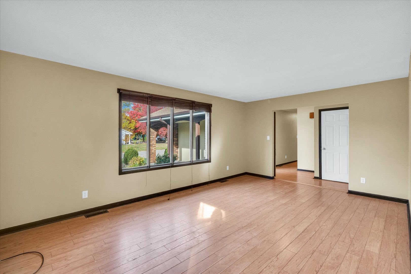 2120 Georgetown Circle Champaign, IL 61821 - Photo 7 of 39 Gallery Image 7