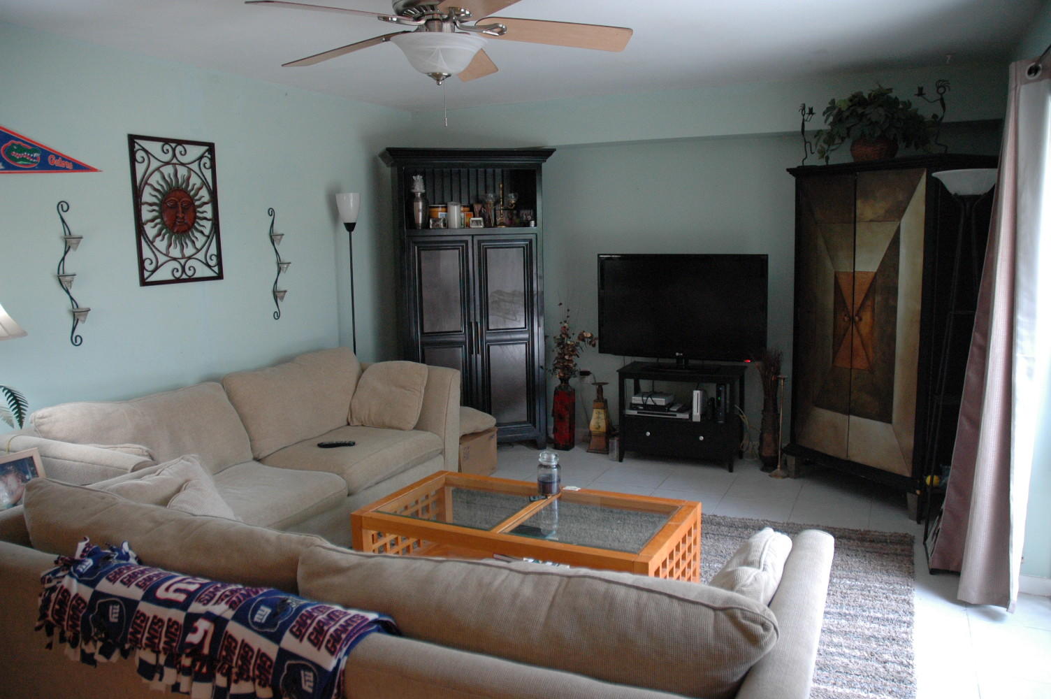 2105 21st Court Jupiter, FL 33477 - Photo 2 of 12 living room