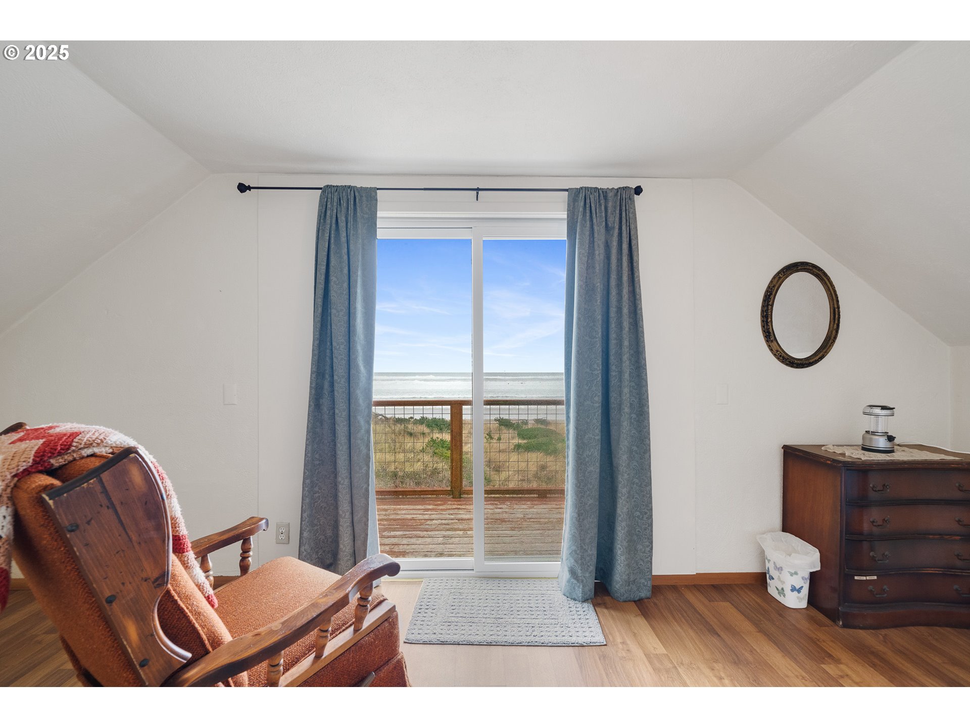 229 South Pacific Street Rockaway Beach, OR 97136 - Photo 17 of 40