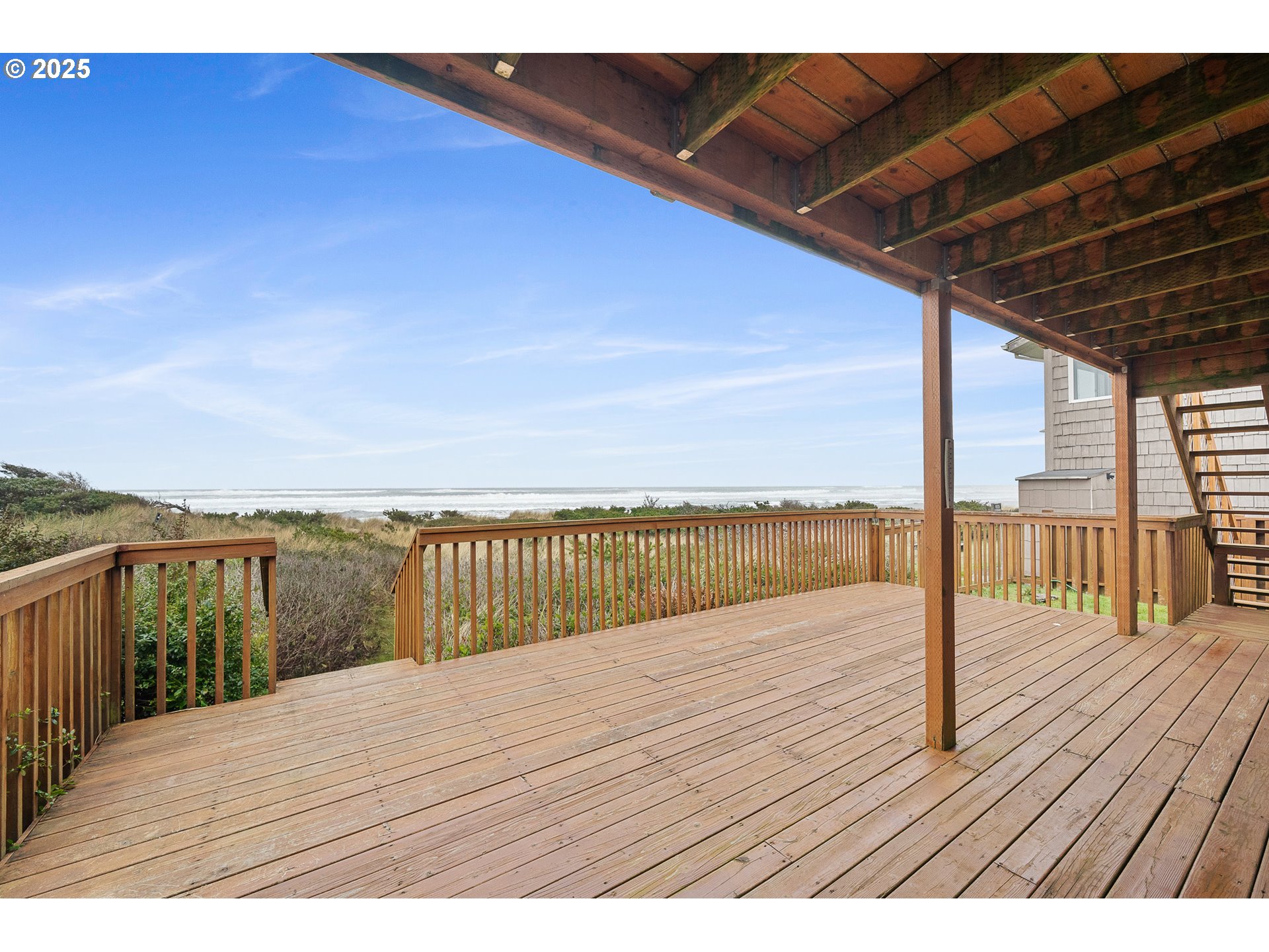 229 South Pacific Street Rockaway Beach, OR 97136 - Photo 19 of 40