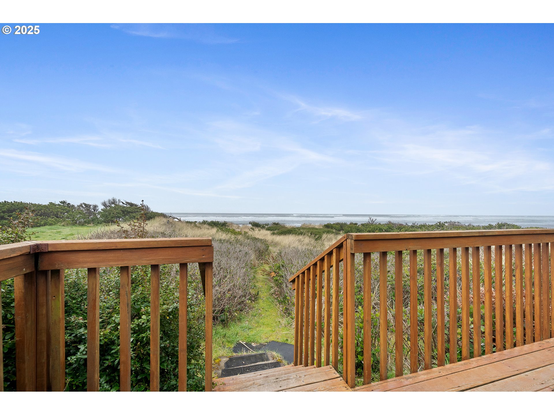 229 South Pacific Street Rockaway Beach, OR 97136 - Photo 21 of 40