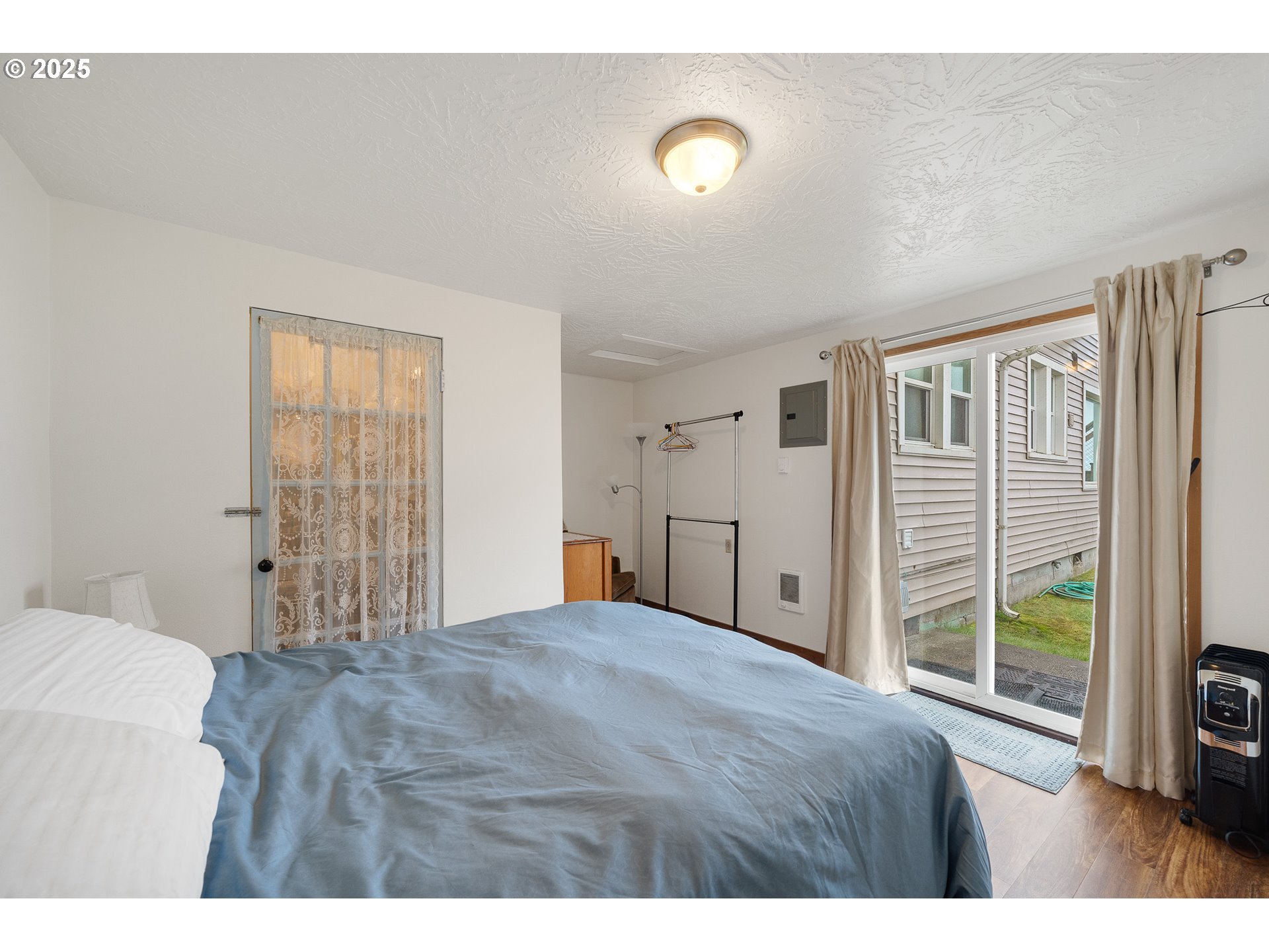 229 South Pacific Street Rockaway Beach, OR 97136 - Photo 37 of 40