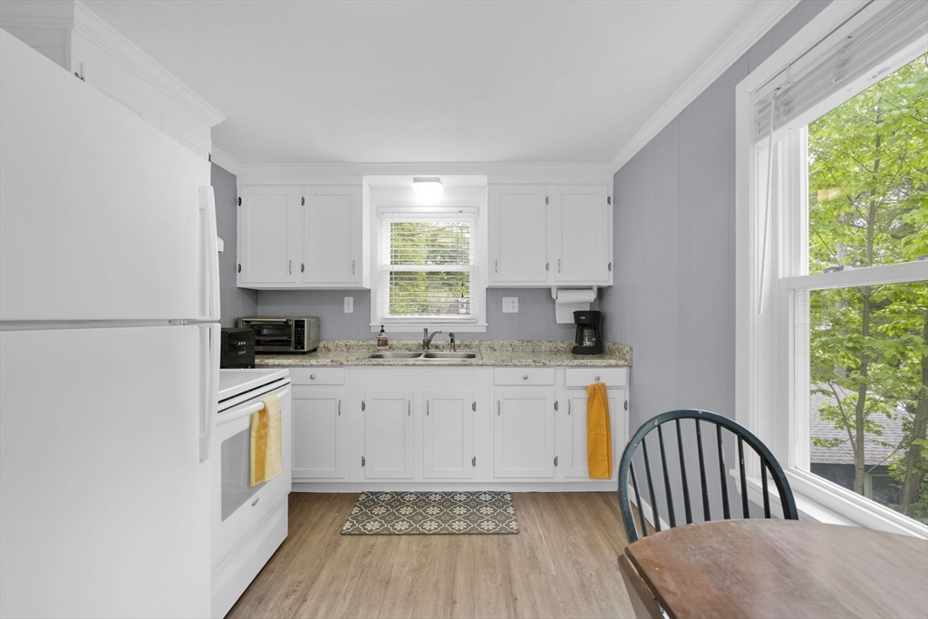 12 Forest Court Holland, MA 01521 - Photo 23 of 32