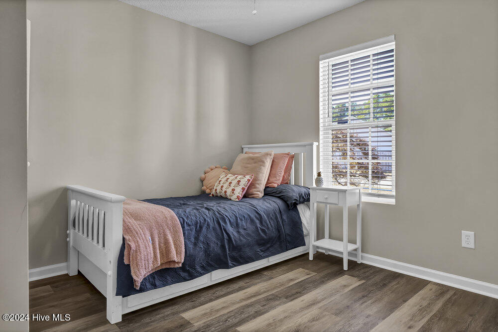 202 Olde Well Loop Road Wilmington, NC 28411 - Photo 24 of 45 Bedroom 3