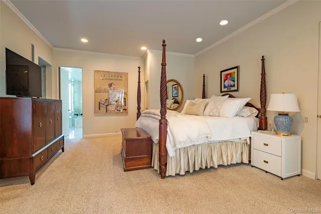 $3,850,000 | 735 Remsens Lane, Upper Brookville, NY 11771