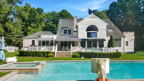 $3,850,000 | 735 Remsens Lane, Upper Brookville, NY 11771